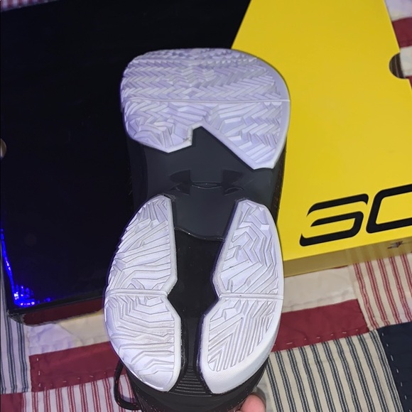 Stephen Curry 2.5 Size 13 - Picture 3 of 4